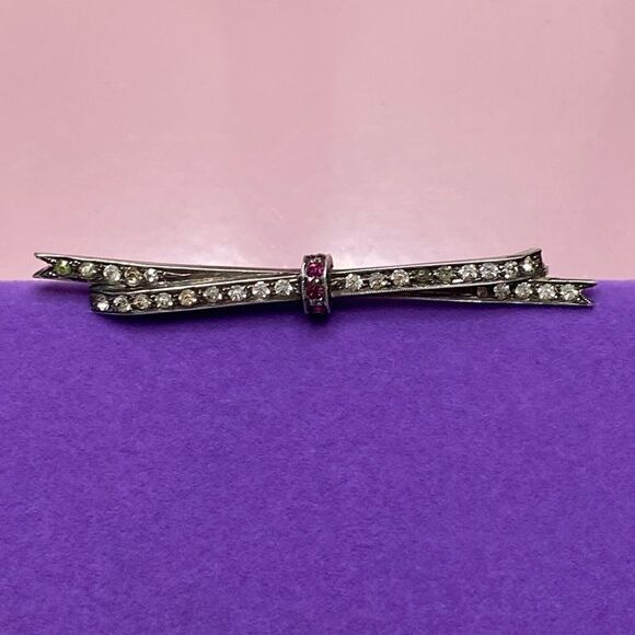Jewelry - 💛 Antique Sterling Red & White Crystal Brooch